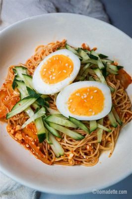  Bijie Şehri'nden Gelen Acı ve İncelikli Lezzet:  Spicy Cold Noodles Bir Gastronomi Yolculuğu mu?